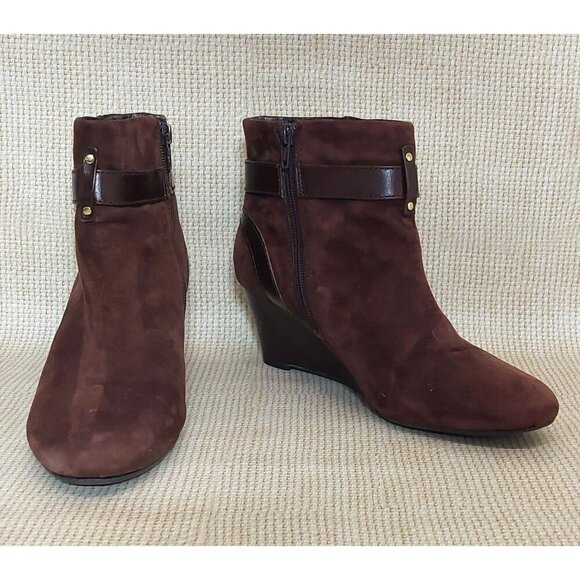 Trendy Brown Suede Leather Antonio Milano Wedge Boots Booties Zip Buckle Size 8 - Picture 1 of 13
